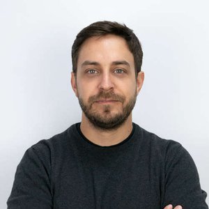 Adrián Castro